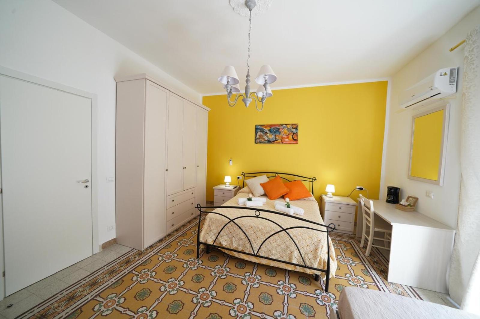 Regina Stella Bed & Breakfast Lascari Eksteriør bilde